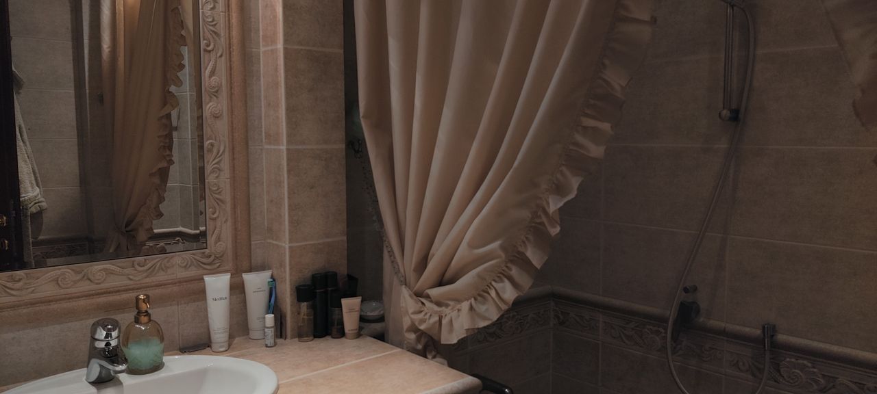 Продава се Тристаен апартамент в Благоевград, Идеален център - 125 кв.м за 1840 €/кв.м - Снимка #8