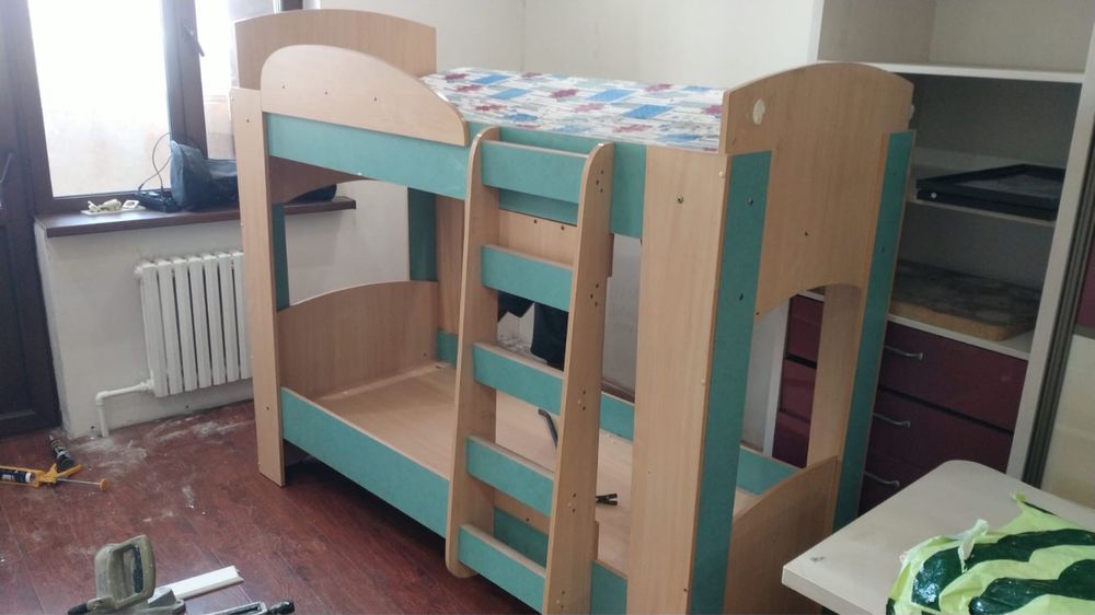 Детская двухярусная кровать