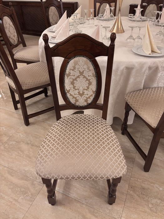 Vand scaune lemn masiv tapitate