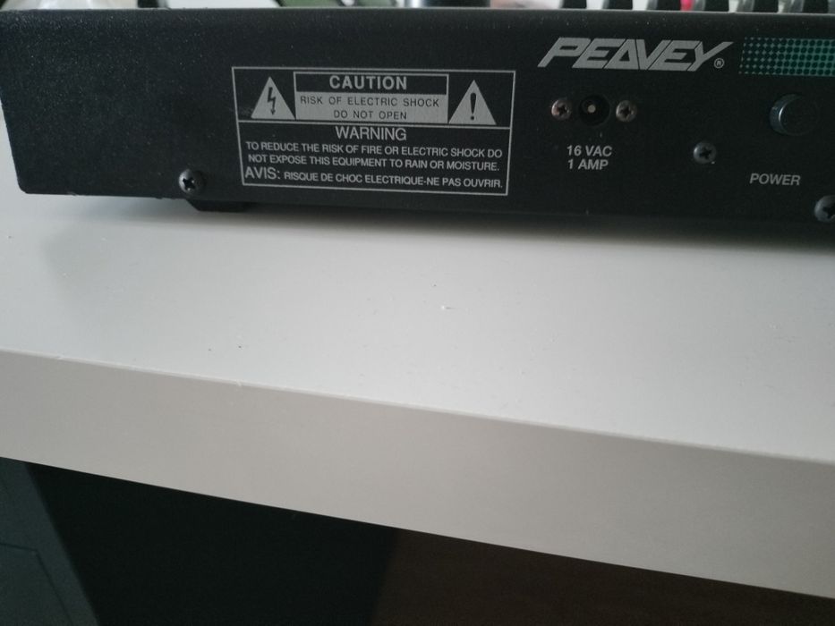 Peavey PC 1600 – Controler MIDI profesional cu 16 fader-e
