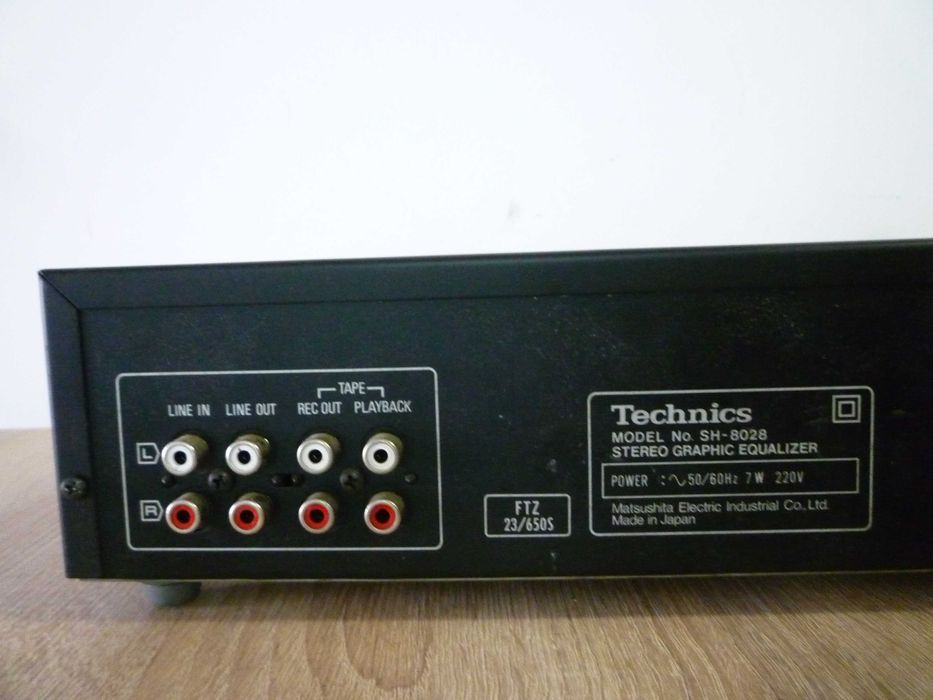 egalizator  technics sh-8028