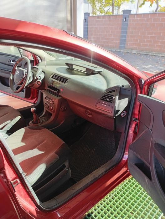 Vând Citroen C4 motor 1.6 dizel.an 2005