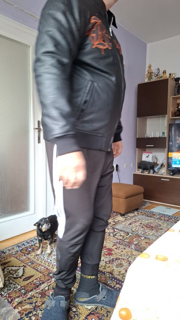 Кожено яке ново xl.