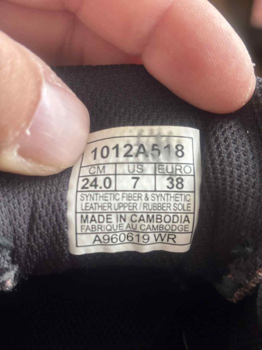 Дамски маратонки Asics