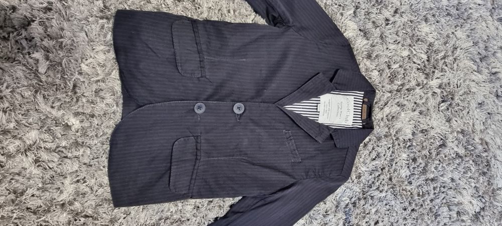 Vând sacou băieți 3 ani, mărimea 104 com