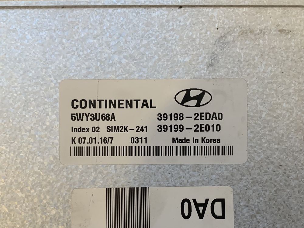 Ecu / Calculator motor Hyundai Tucson IX35 : 39198-2EDA0 / 5WY3U68A