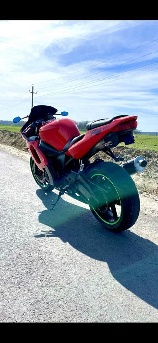 Vând/schimb Yamaha r6