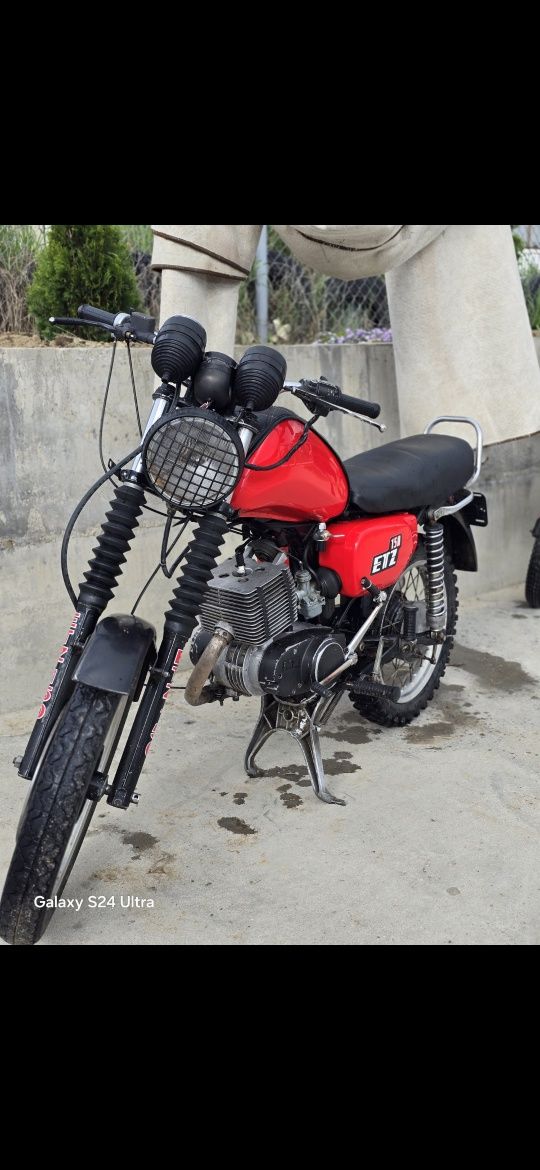 Продавам Mz Etz 150