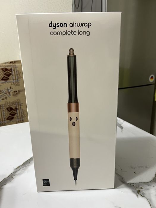 Продается фен Dyson