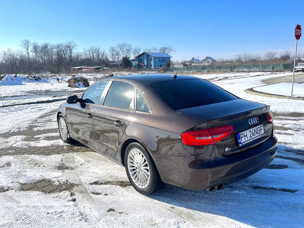 Audi A4 2013/ MOKKA BROWN / Piele GRI / Navi / Xenon / LED / 177cp