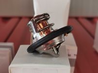 Piese pentru motor Kubota, termostat