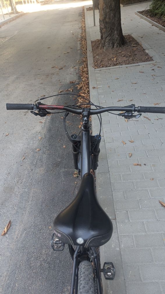 Швейцарски MTB, 130 mm, 29`, L (174-188 cm)