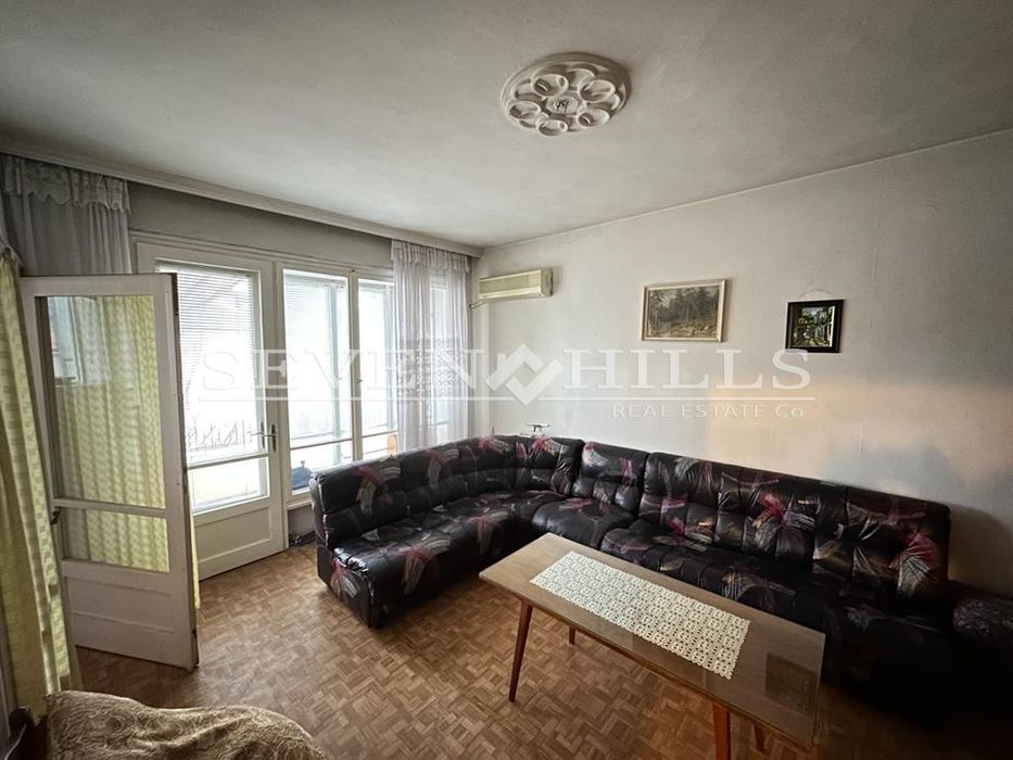 Продава се Тристаен апартамент в Пловдив, Център - 144 кв.м за 1216 €/кв.м - Снимка #1