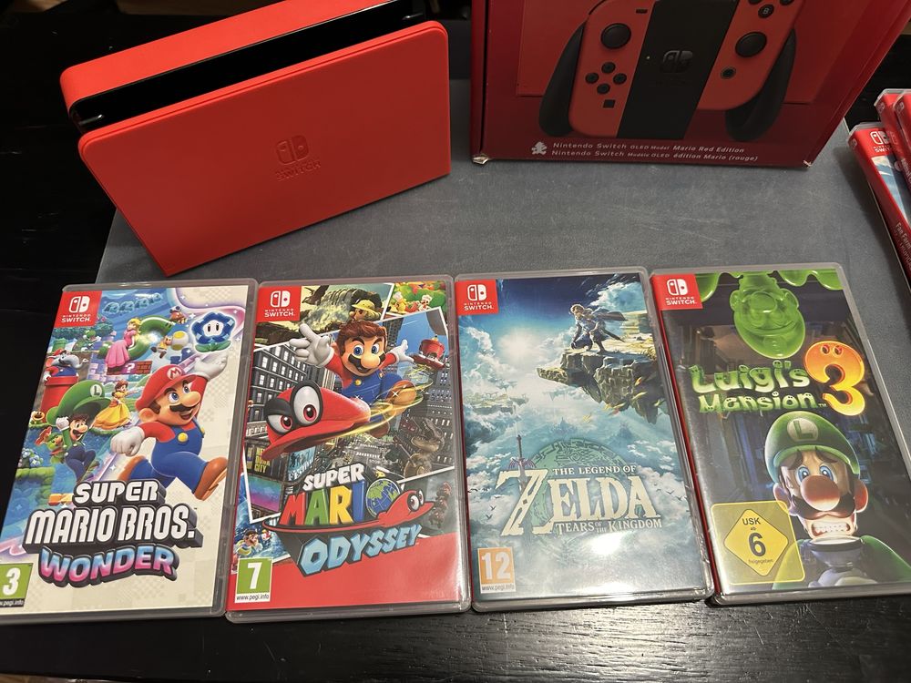 Nintendo Switch OLED Mario Red Edition