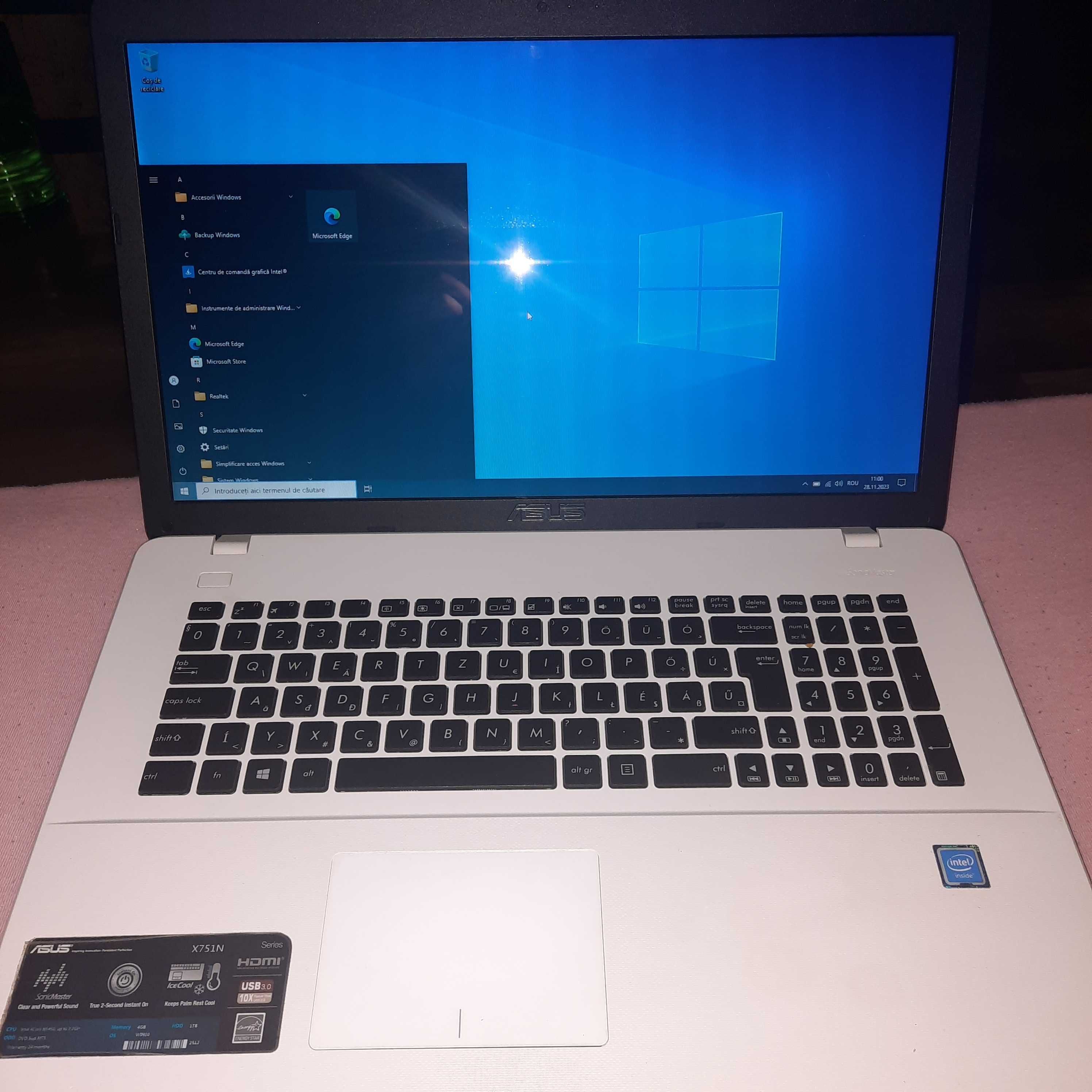 Laptop Asus X751N