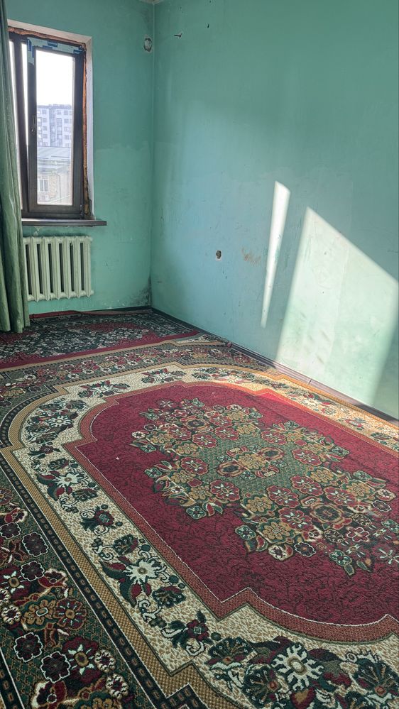 Срочно продою  квартиру Себзор трех комнатная