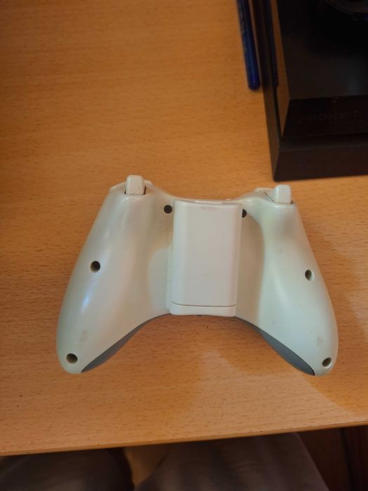 Xbox360 с 10 игри и xbox kinect