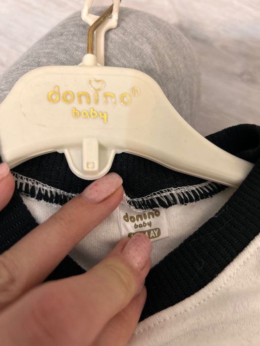 Compleu nou cu etichetă