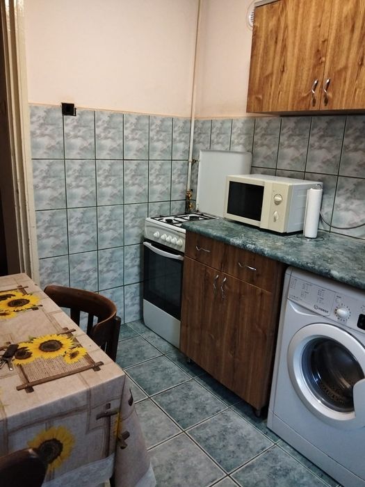 Închiriez apartament 2 camere