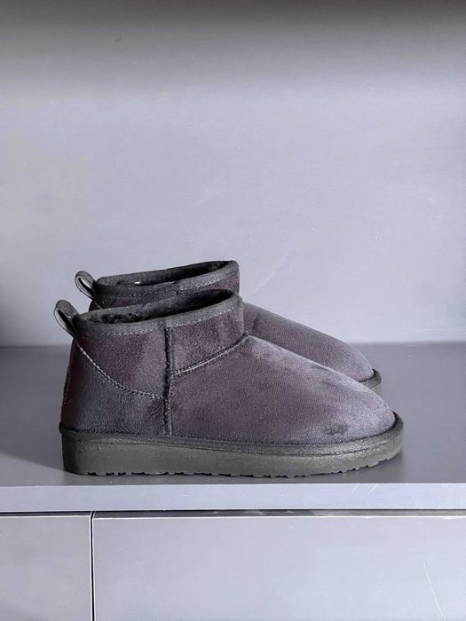 Ugg dama imblanita