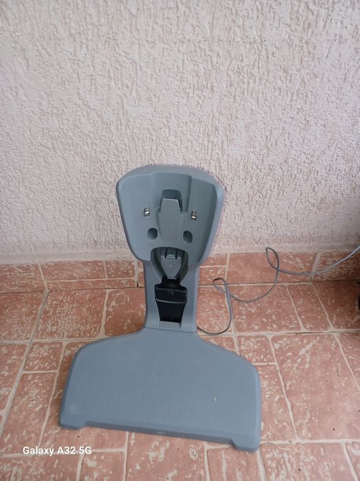 Vând Aspirator AEG  Ergorapido