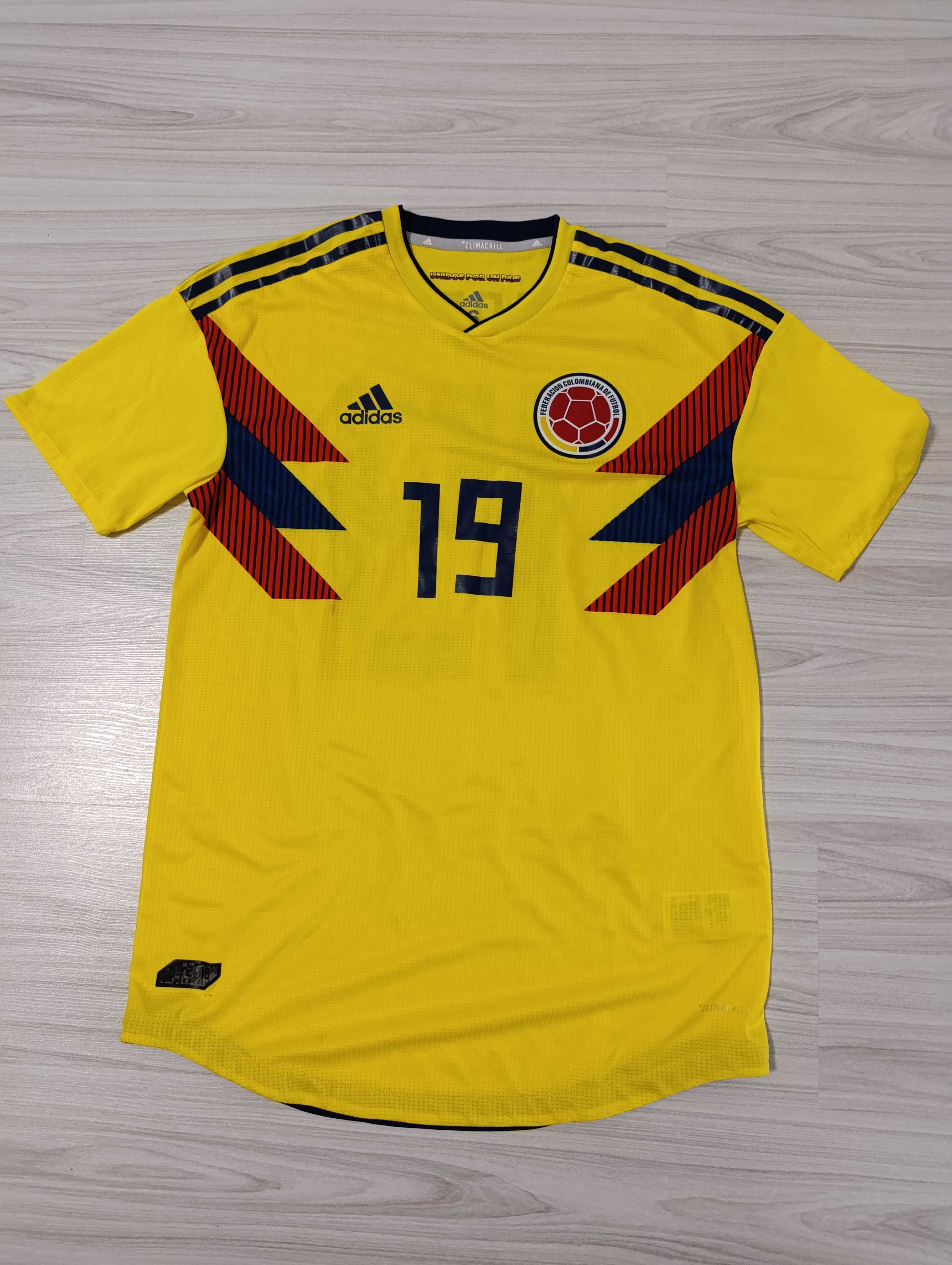 ''Colombia adidas''оригинална мъжка футболна тениска М размер