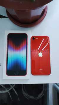 Iphone se 2022 red