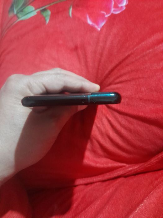 Самсунг S21+ ветнам икки симкартали идиял холатда