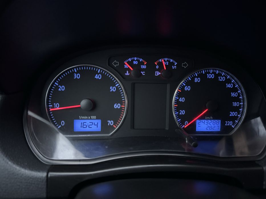 Volkswagen Polo 1.4 16V benzina 80 CP 2007