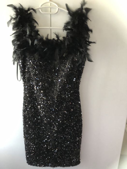 Бутикови прелестни рокли за Коледа и Нова Година