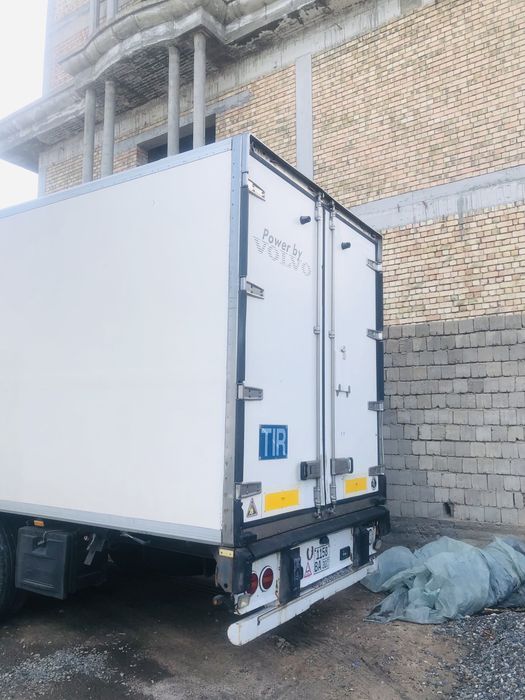 Полуприцеп сотилади