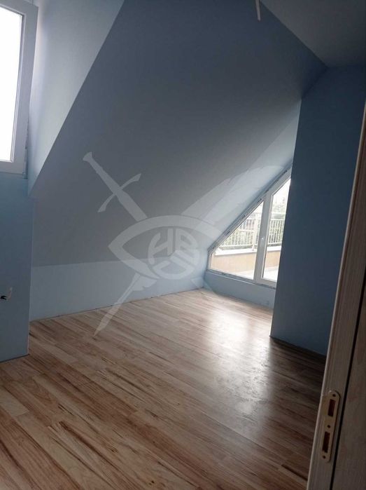 Продава се Двустаен апартамент в Варна, Автогара - 68 кв.м за 1236 €/кв.м - Снимка #1