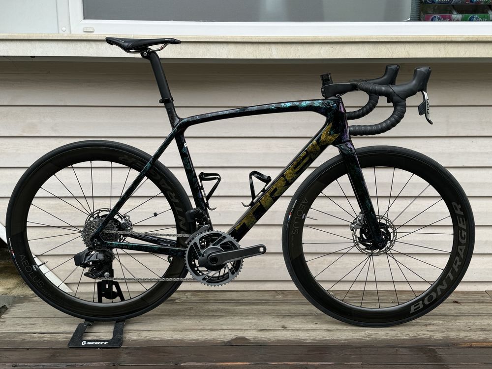 Карбонов велосипед Trek Émonda SLR Project One