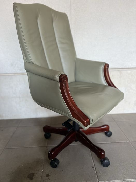 Конферентен офис  стол COUNCILL