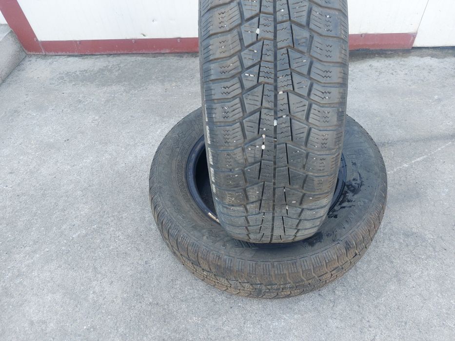 100 lei bucata! Doua anvelope M+S/IARNA 185 65 15 Viking