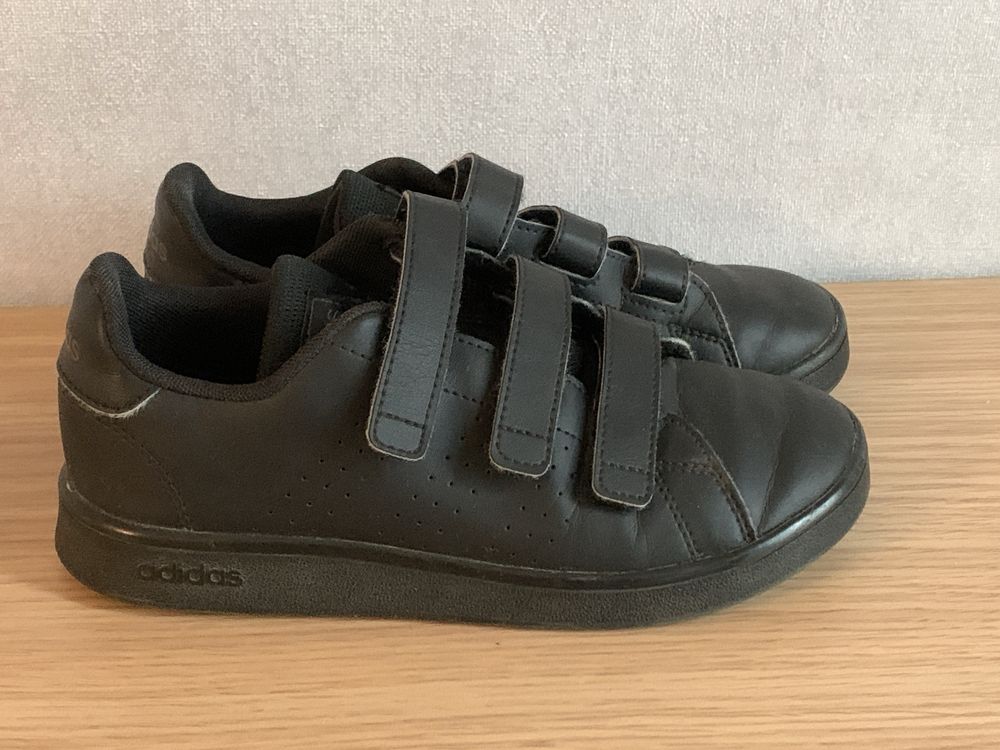 Детски обувки Adidas, с велкро, 35 номер