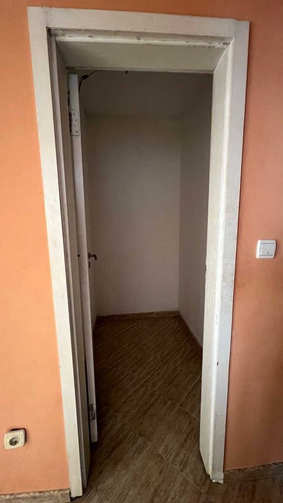 Продава се Двустаен апартамент в София, Люлин 6 - 68 кв.м за 2030 €/кв.м - Снимка #8