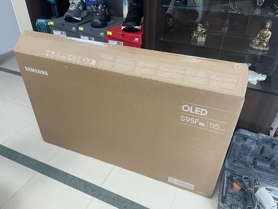 Чисто нов Телевизор 55 инча