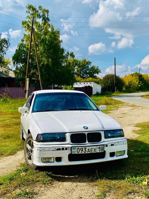 Продам машину срочно