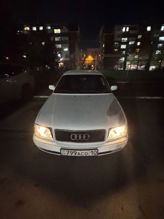 Продам AUDI 100 C4