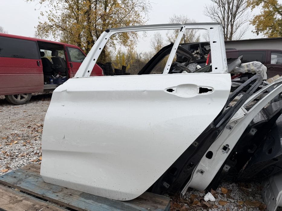 Врата BMW 2 Gran Tourer