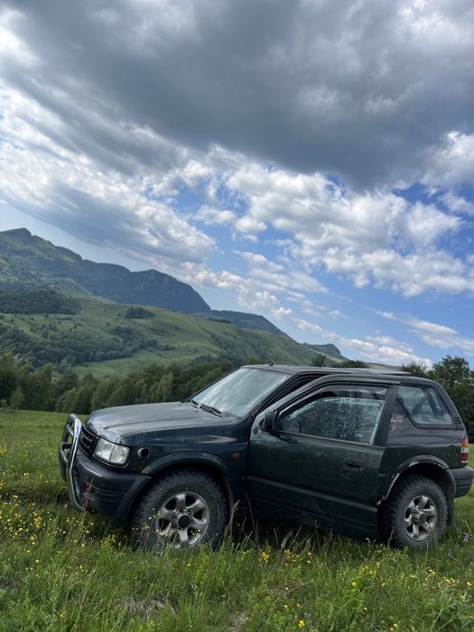 De vanzare opel frontera 2,2 benzina