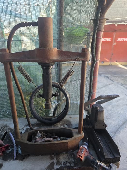 Пресс  продам б/у