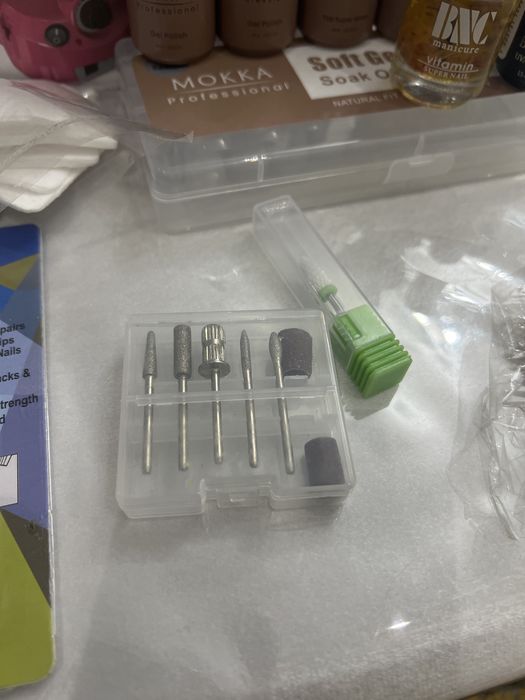 Manikyur uchun kerekli anjomlar