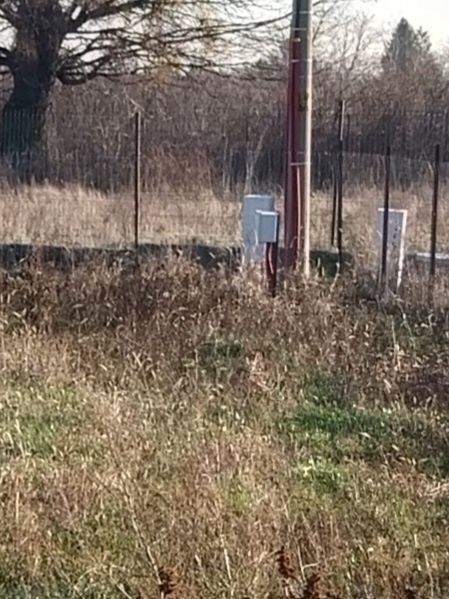 Vand teren 2000mp cu casa la gri