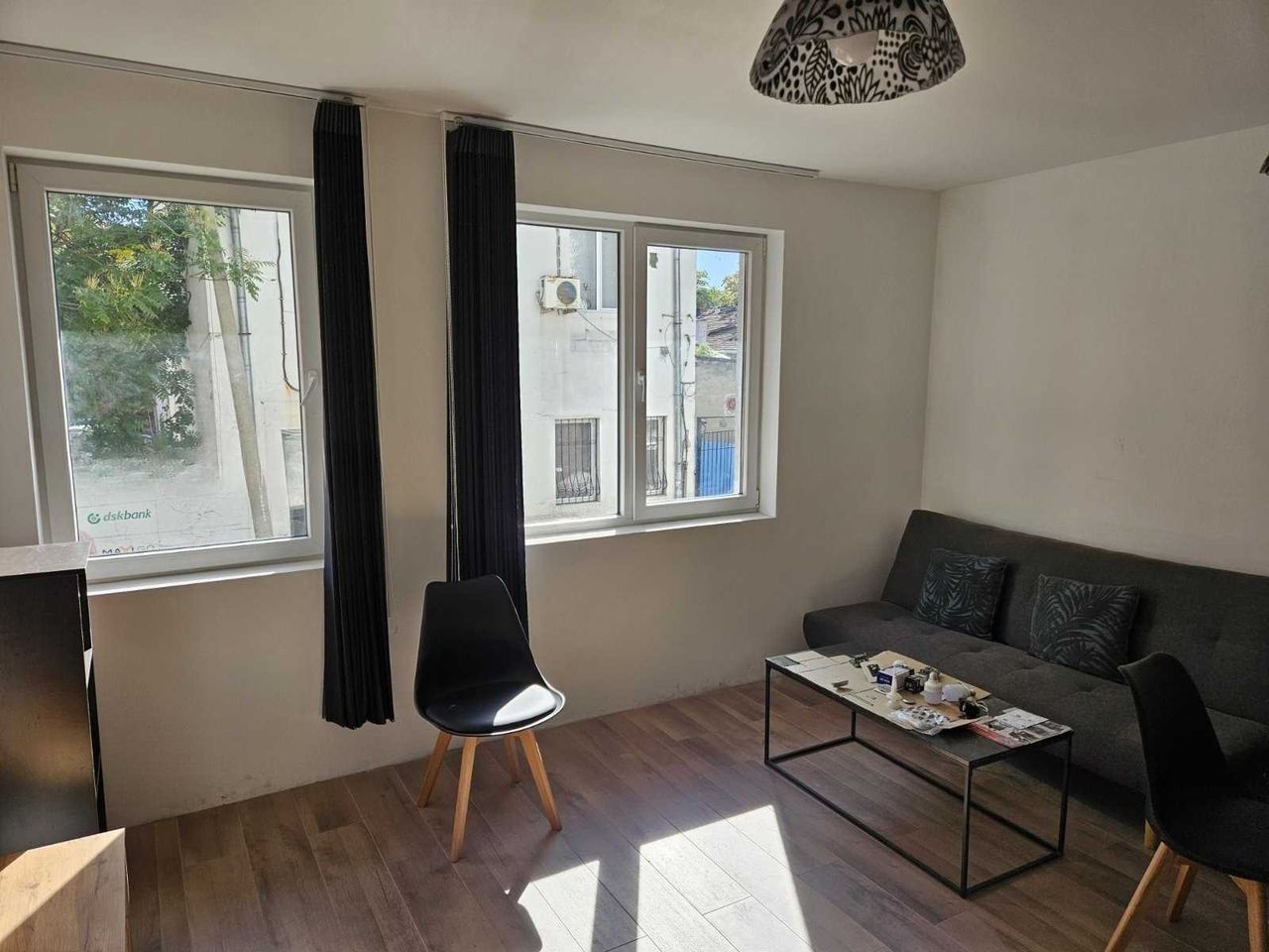 Дава се под наем Тристаен апартамент в София, Център - 87 кв.м за 800 € - Снимка #4