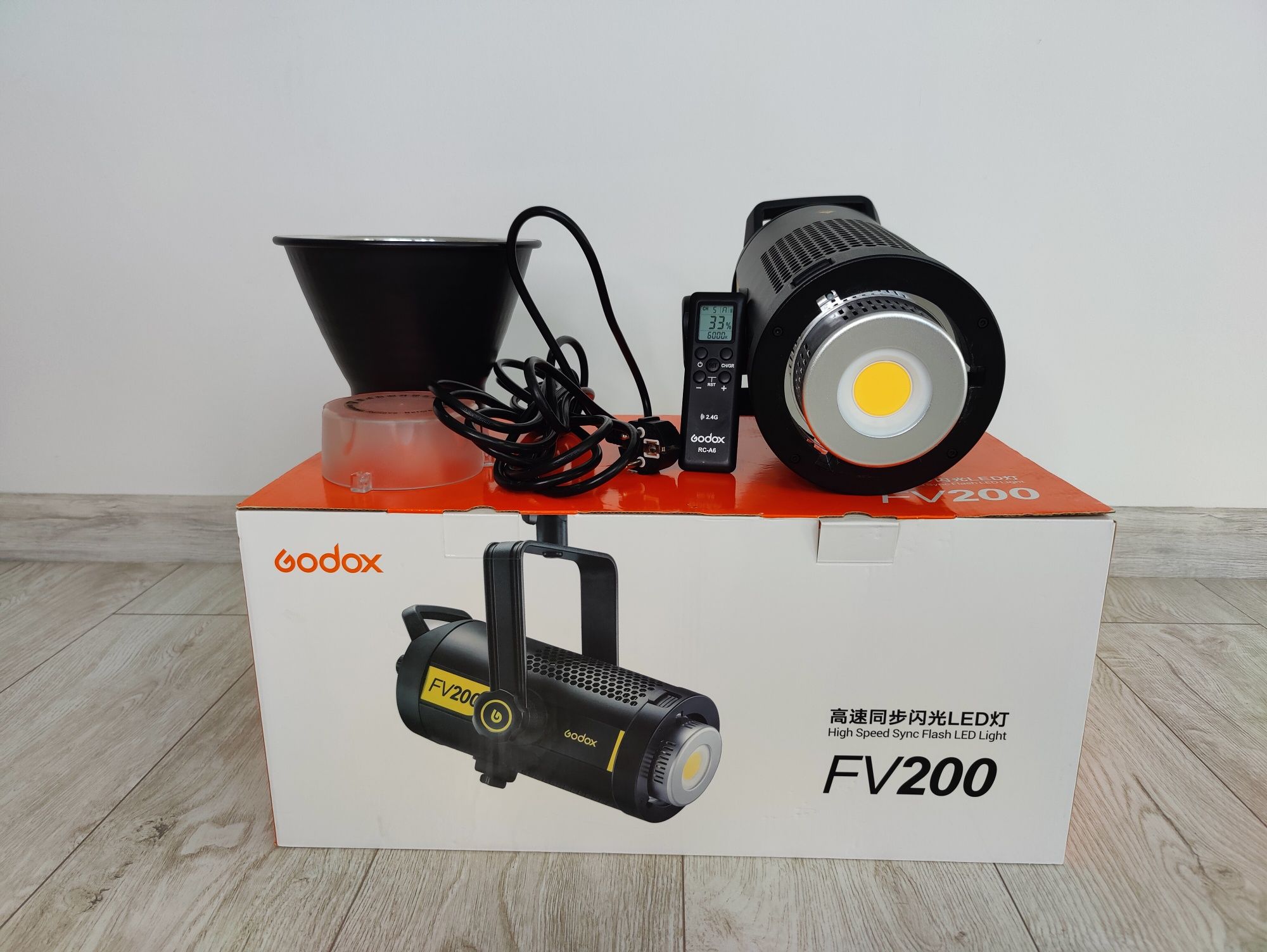Godox FV200 Hibrid Lampa LED 200W cu Functie de Blit HSS