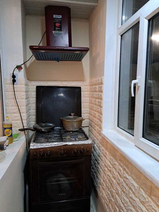 Продаётся квартира 2/1/4 на КараСу 6 бывшего общежития балкон 1×7