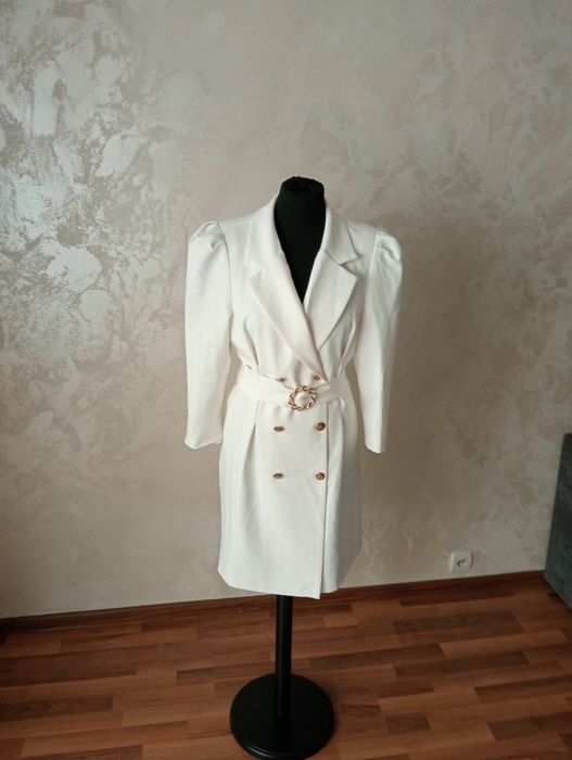 Vând Rochii de seară mai multe modele