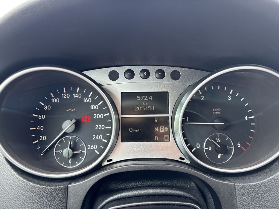 Mercedes-Benz ML 320 CDI schimb cu autoutilitara